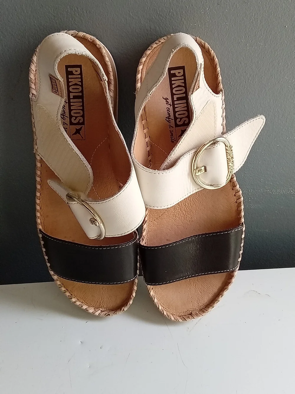 Pikolinos Leather Two Tone Slingback Buckle Wedge Sandals‎ Cream Black Size 39